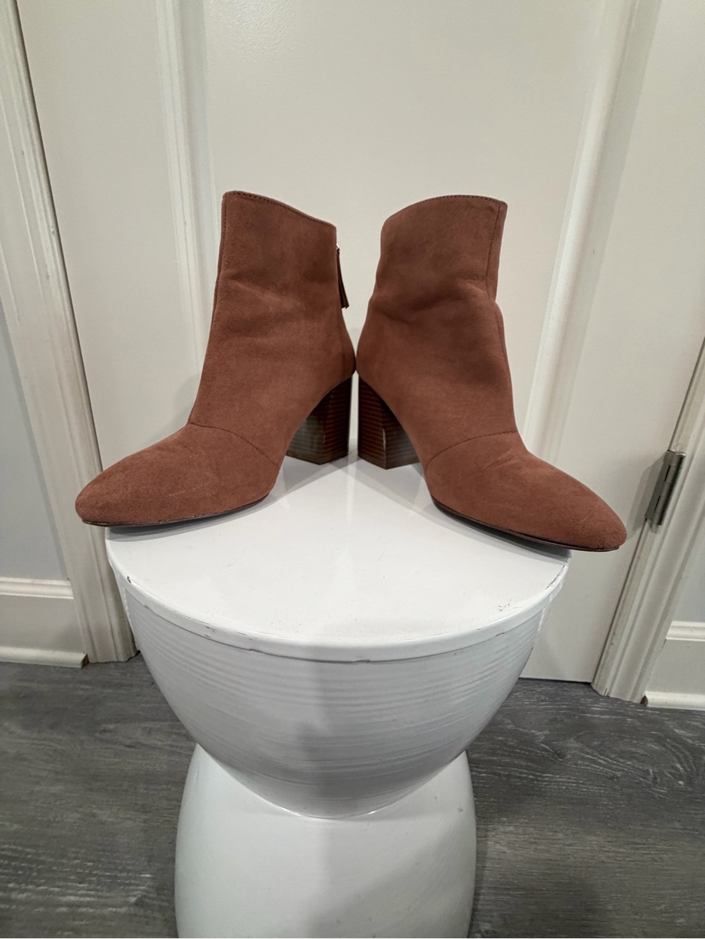 Qupid Women's Suede Ankle Booties in Chestnut Brown